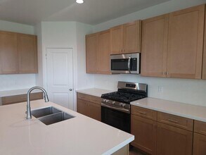 1037 Tillman Ln in East Bernard, TX - Building Photo - Building Photo