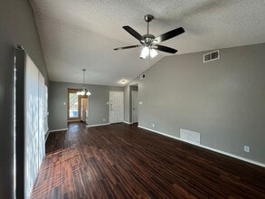 8930-8932 Hambledon Dr in San Antonio, TX - Building Photo - Building Photo