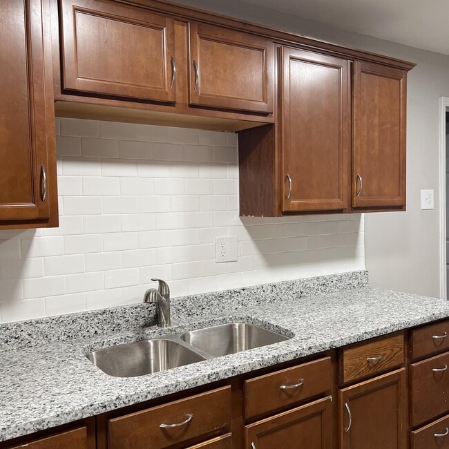 529 Ann Ave in Kansas City, KS - Building Photo - Building Photo