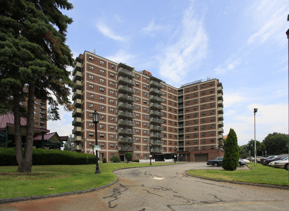 Saltonstall Building in Medford, MA - Building Photo