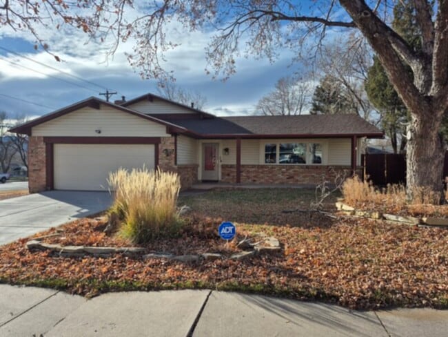 property at 1004 Wynkoop Dr