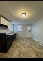 446 Summer Ave, Unit 1 in Newark, NJ - Building Photo
