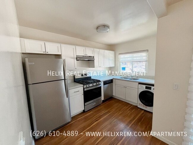 property at 285 N Oakland Ave