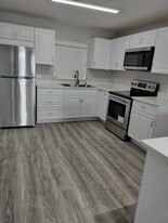 1290 9th St, Unit 308 Apartamentos