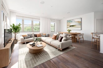 55 Riverwalk in West New York, NJ - Building Photo - Building Photo