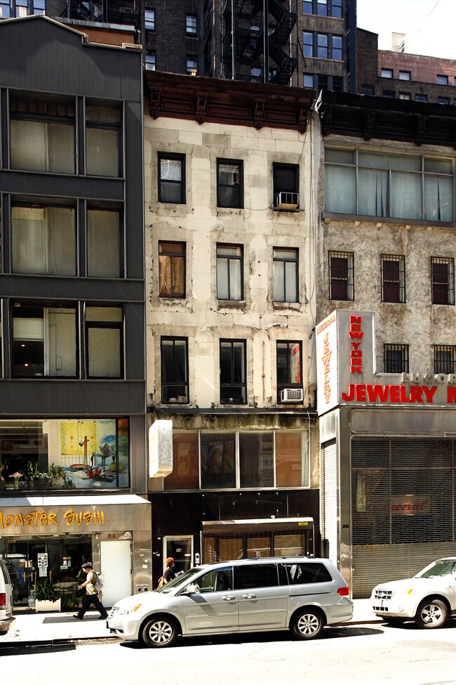 24 W 46th St in New York, NY - Foto de edificio - Building Photo