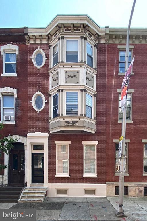 property at 1728 Mt Vernon St