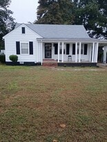 951 Mc Allister St in Greenville, MS - Building Photo