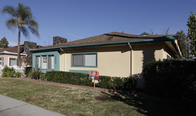 6654 Wilkinson in North Hollywood, CA - Building Photo - Building Photo