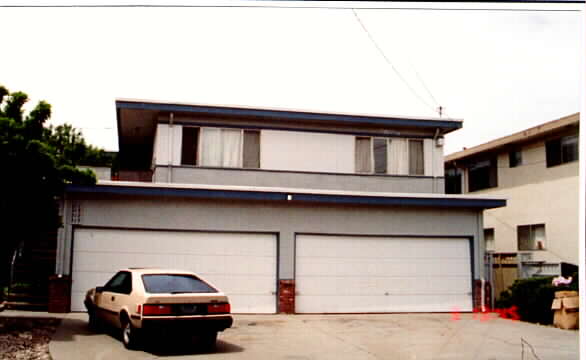 215 Flanders Ct in Hayward, CA - Building Photo - Building Photo