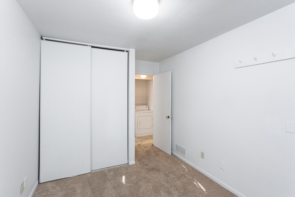 Hawks Pointe Apartments Lawrence, KS Apartments For Rent