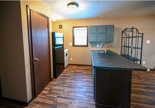 1205-1207 Lakeview Dr in Tomah, WI - Building Photo - Building Photo