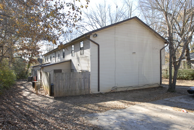 1692 Temple Ave in Atlanta, GA - Building Photo - Building Photo