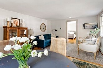 10 Greenwood St in Falmouth, MA - Building Photo - Building Photo