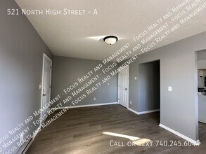 521 N High St in Lancaster, OH - Building Photo - Building Photo