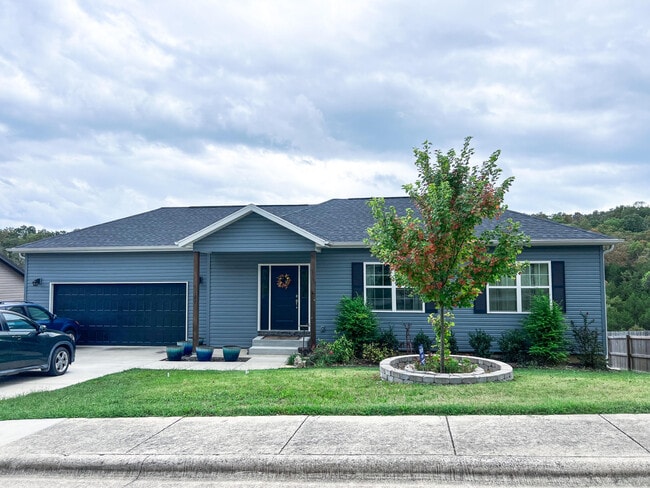 property at 127 Rockridge Rd