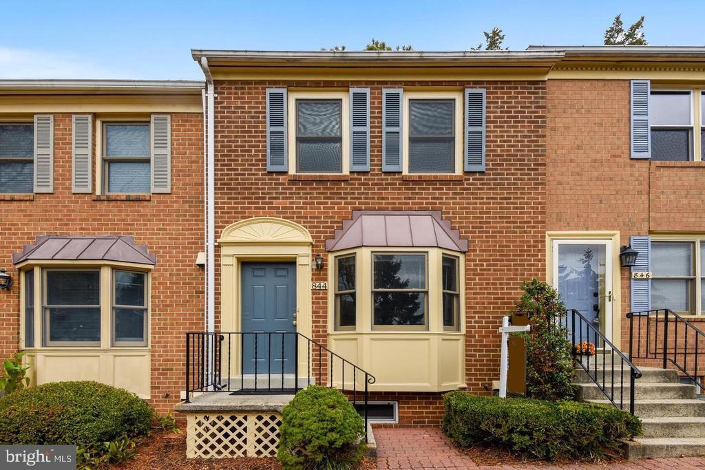 844 N Frederick St in Arlington, VA - Building Photo