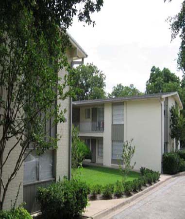 Chaparral Apartments in Fort Worth, TX - Building Photo - Building Photo