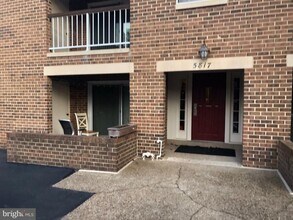 5817 Cove Landing Rd in Burke, VA - Building Photo - Building Photo