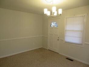 7300 Claiborne Rd in Sutherland, VA - Building Photo - Building Photo