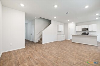 2861 Brogan Creek in New Braunfels, TX - Building Photo - Building Photo