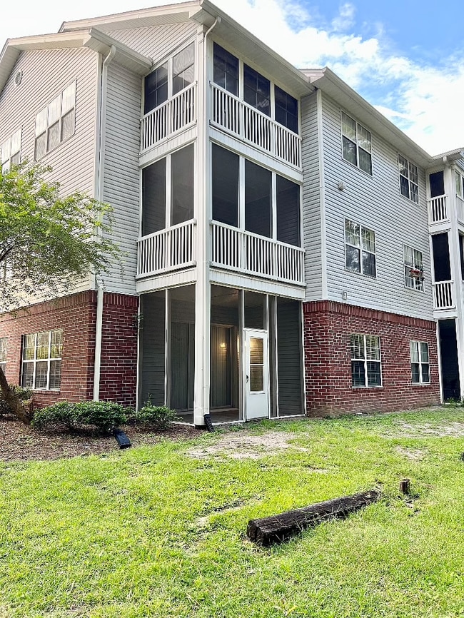 4822 Innisbrook Ct, Unit 804 in Myrtle Beach, SC - Foto de edificio - Building Photo
