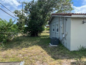 1710 NW 5th Ave in Pompano Beach, FL - Building Photo - Building Photo