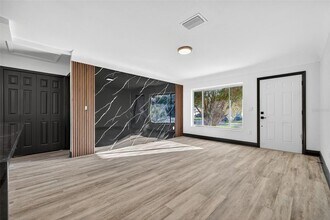 2401 42nd St S in St. Petersburg, FL - Building Photo - Building Photo