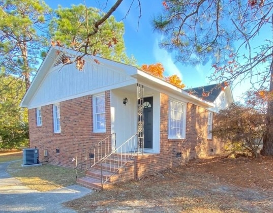 1826 Burnham St in West Columbia, SC - Building Photo - Building Photo