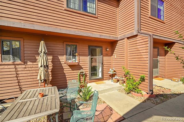 721 Julian Cir in Lafayette, CO - Foto de edificio - Building Photo