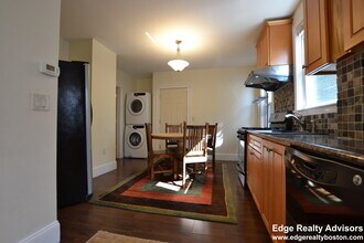 7 Alcott St, Unit 1 in Boston, MA - Building Photo - Building Photo