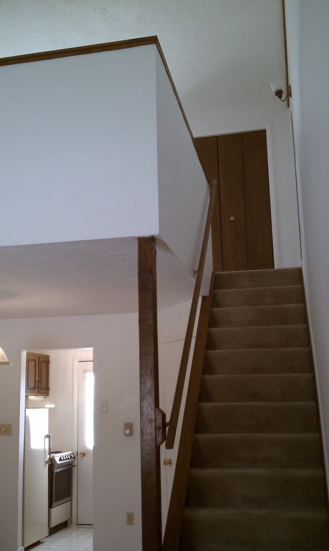 222 N Pennsylvania Ave, Unit C in Greensburg, PA - Building Photo - Building Photo