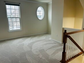 240 Broadstone Dr in Mars, PA - Foto de edificio - Building Photo