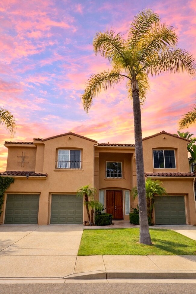 6785 Mallee St in Carlsbad, CA - Foto de edificio - Building Photo