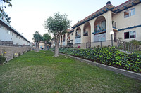 La Lanne Apartments in Costa Mesa, CA - Foto de edificio - Building Photo