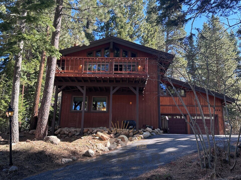 966 Chipmunk Ct in Incline Village, NV - Building Photo