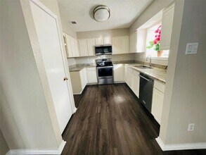 2431 Deer Run in Lewisville, TX - Building Photo - Building Photo