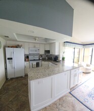 5710 Trailwinds Dr in Ft. Myers, FL - Building Photo - Building Photo