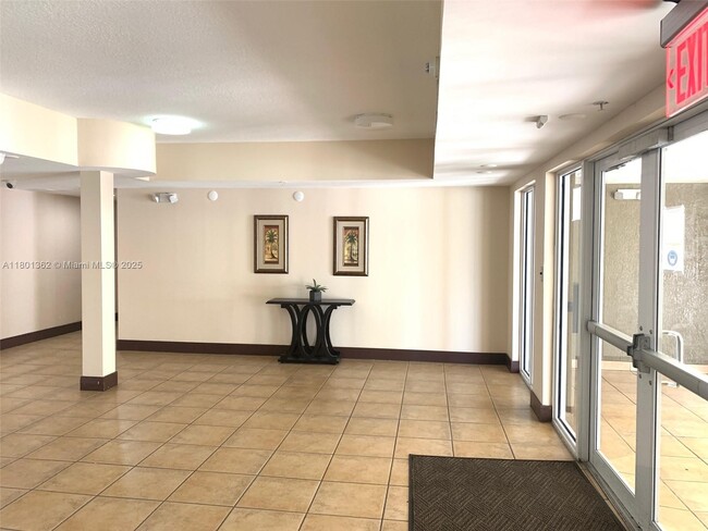11050 SW 196th St in Miami, FL - Building Photo - Building Photo