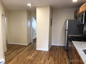 215 Cedar St, Unit 2 in Somerville, MA - Building Photo - Building Photo