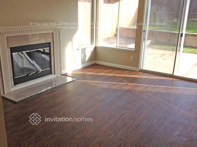 8430 Gooseberry Ct in Antelope, CA - Foto de edificio - Building Photo