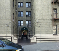 1051-1071 Elder Ave in Bronx, NY - Foto de edificio - Building Photo