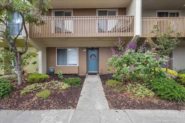 1141 Verdemar Dr in Alameda, CA - Building Photo - Building Photo