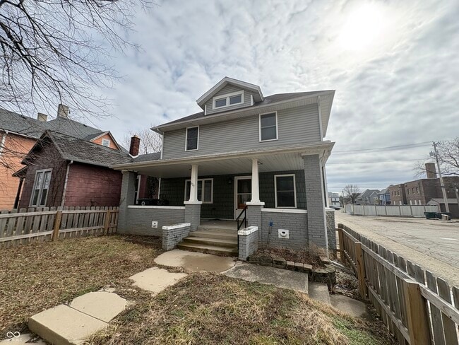 property at 409 W Washington St