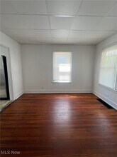 719 E 162nd St in Cleveland, OH - Building Photo - Building Photo