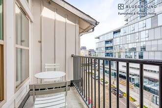 11000 NE 10th St-Unit -FL4-ID331 in Bellevue, WA - Foto de edificio - Building Photo