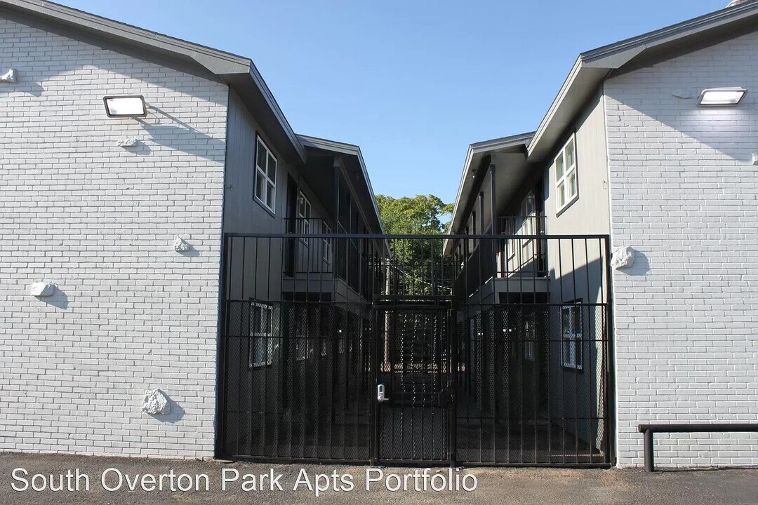 South Overton Apartments in Lubbock, TX - Foto de edificio