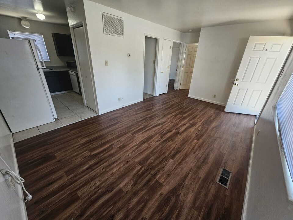 318 4th St-Unit -A in Sparks, NV - Building Photo