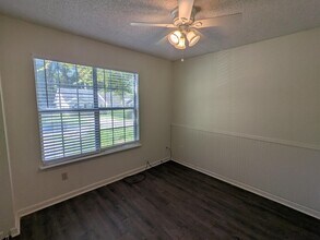 2756 Oak Park Ct in Tallahassee, FL - Building Photo - Building Photo