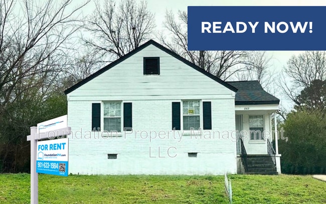 property at 2303 Longstreet Dr